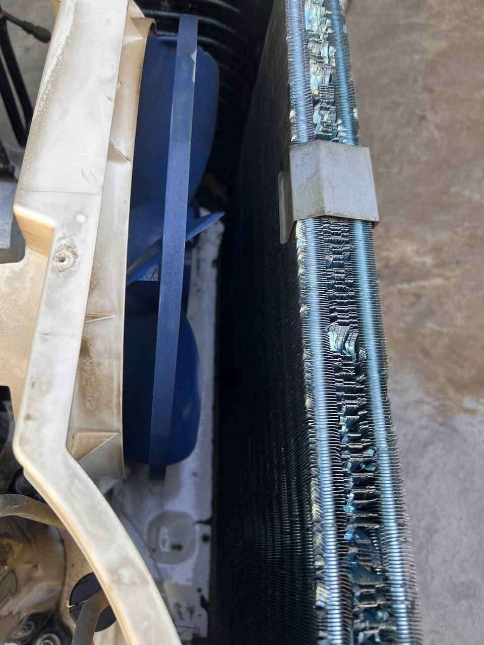 مكيف للبيع بلادي راوتري شرط الشغل السعر 190 ألف
الدورة ***********
