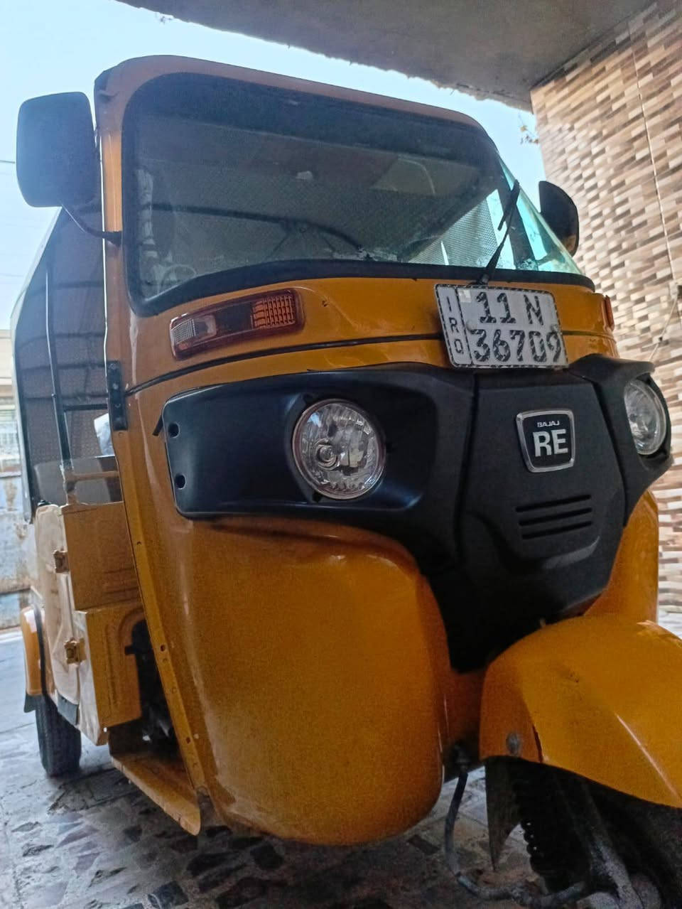 تكتك ٢٠٢٢ مرقم نكليزي بيها ضربه بلغد معمره وحلوه وتجفيت شركه مكان كماليه ***********سعر ٨ و٧٥٠ وليها مجال حق الجيه
