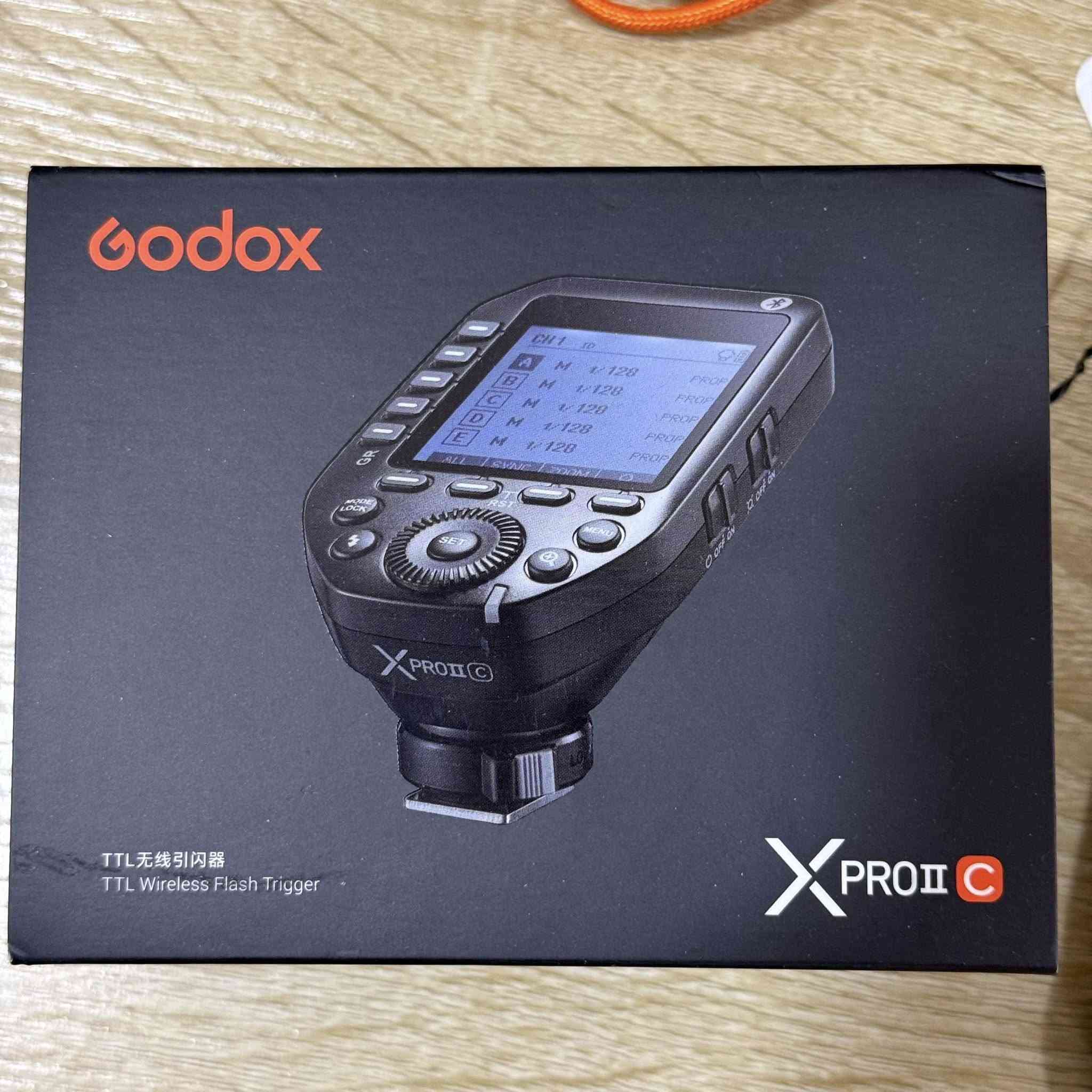 متوفر بطاريات كانون وسوني جديدات
بطاريات سوني عدد 8 مع شاحنة عدد 2 تايب سي
بطاريات كانون lp-e6nh اصليات عدد اربعة مع شاحنة
تريكر سوني x3 جديد غير مستعمل
تريكر كانون xpro ii الاصدار الثاني جديد مستعمل قليل جدا 
بطارية كانون مباشرة تايب سي يعني تكدر تربطها على بور بانك خارجي 
للاستفسار عن الاسعار علخاص فقط


**إذا كنت صاحب هذا الإعلان وتريد حذفه لأي سبب، رجاءا أرسل رسالة إلى الدعم الفني**