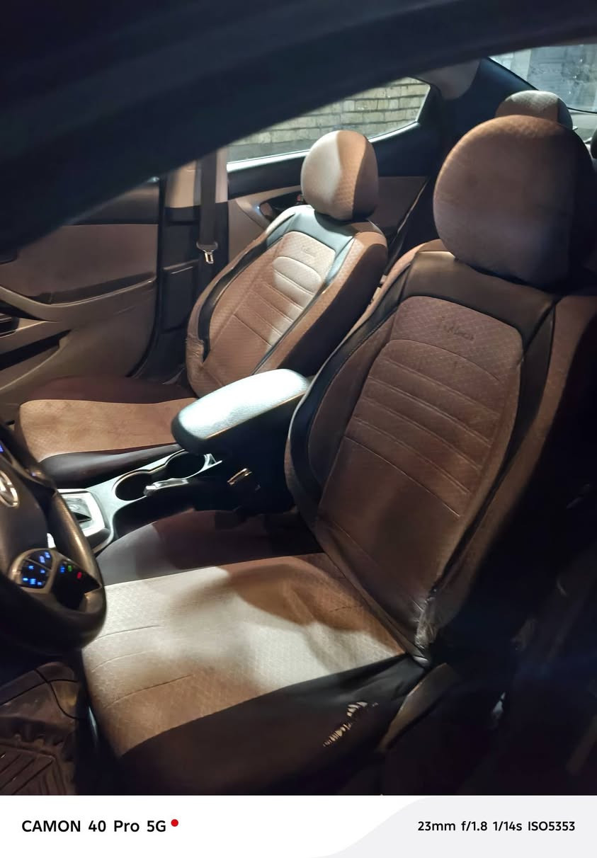 سياره انترا موديل 2016
وارد امريكي حادثه بس بنيد 
كير ومحرك مكفولات دوش
تخم تاير جديد 
وبل عافيه ع ياخذه 
سياره بسمي تحويل ثاني يوم 
سعر 112 المكان بغداد الشعله
***********
