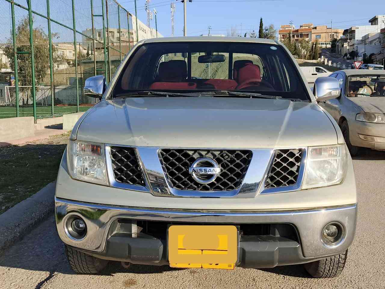 نیسان ناڤارا مۆدێل 2008  یەک پارچەو دوپەڵە بۆیاخی هەیە تۆزێ  کاڵبونەوەشی هەیە  بەشەرتی گێڕو مەکینە و تەبرید ساردی وگەرمی چوارجام کارەبای ئاوێنە کارەبای سەنەوی  1ساڵی ماوە بەناوی خۆمەوەیە هەمو گیانی بەشەرت 95$ معامەلەسلێمانی ***********
