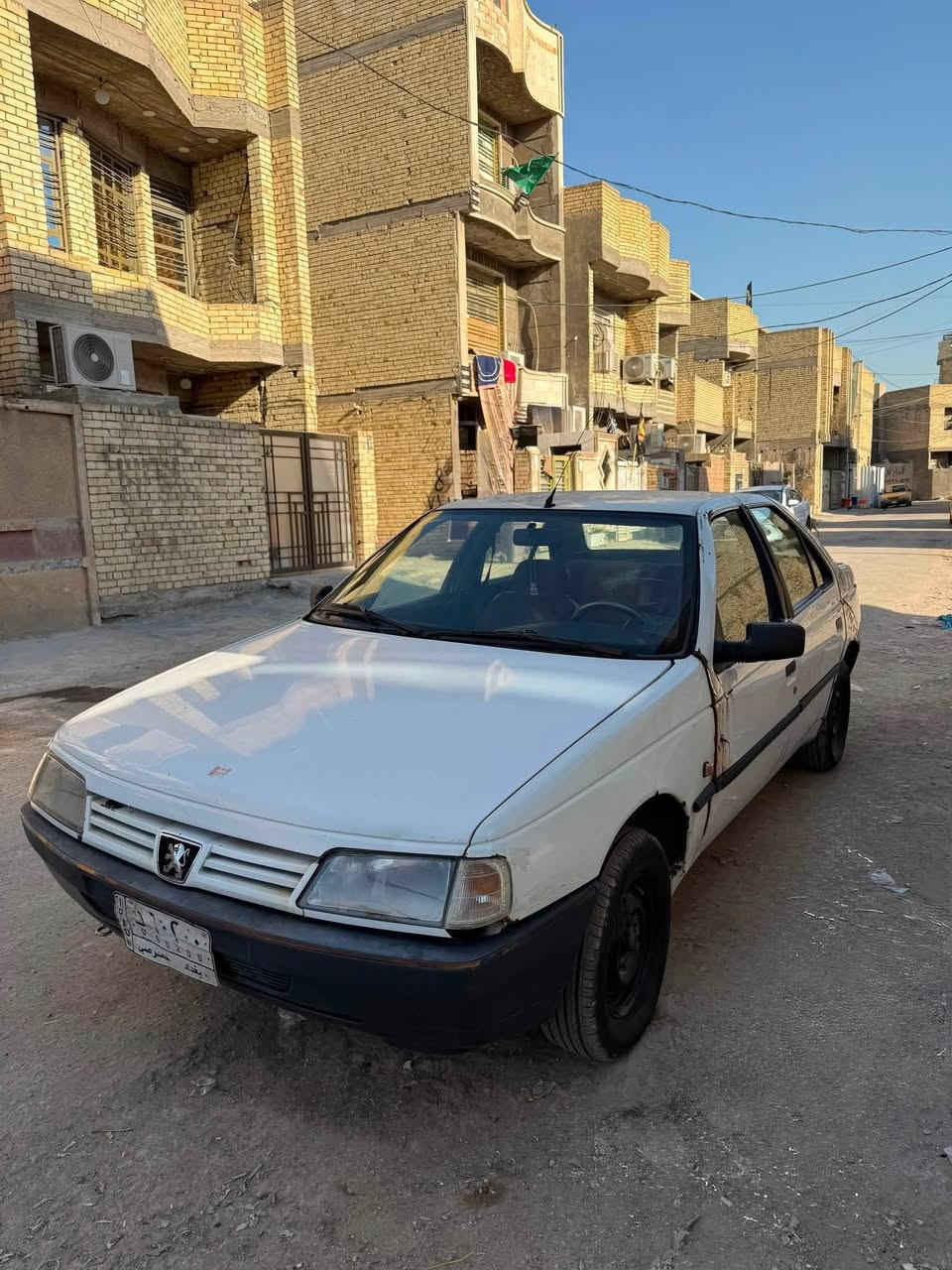 السلام عليكم
للبيع فقط 
————
• بيجو روى 
• رقم بغداد شبه مميز 60200 
• تبريد ثلج 
• تخم تاير جديد 
• باتري جديد 
• صدر امامي جديد 
• كير عادي 
• محرك بلادي لا تنقيص ولا تبخير 
• جام كهرباء 
• سايد بريك يدوي 
• كهربائيات كلها شغاله 
• كشنات جلد
• لايت زنون اشاير دبل اشاره
————————
السياره يرادلها ترتبيات محرك وكير جاهزات ترتبيات خارجيه فقط 
مكان السياره :- بغداد 
السعر 27 وبيها مجال 
للاستفسار او اتصال 
***********
