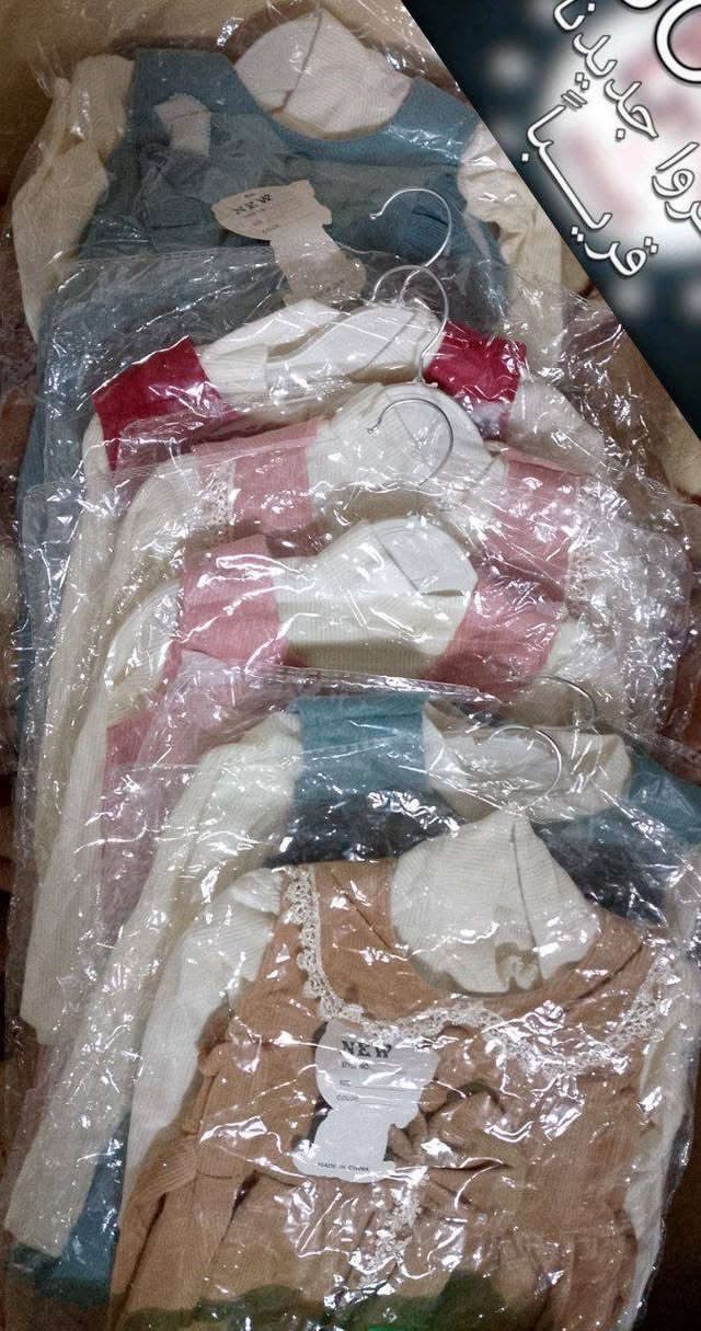 تراك اطفال يخبل 😍
الولادي من عمر سنتين لعمر 15 السعر 10
البناتي من عمر سنتين لعمر 12.السعر 8
الفستان البناتي بي اشكال منوعه مو بس المعروض السعر 8

التوصيل 5

موديلات ثانيه اكو اذا تحبون تواصلو ونصورلكم
التواصل والحجز على الواتساب ***********
