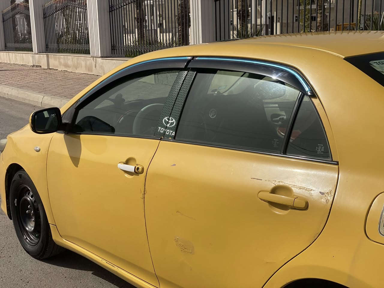 السلام عليكم 
كورلا ٢٠٠٨ خليجي اصفر رقم بغداد مصفره لا هيئة ولا غرامات 
محرك نظيف ١٨٠٠ دوش بعده السياره سونارها كدامكم 
السيارة موجوده بغداد الكرخ  السعر ٩٧ بيها مجال قليل 
للاستفسار الاتصال على صاحبها ومتوفر واتساب 
***********
