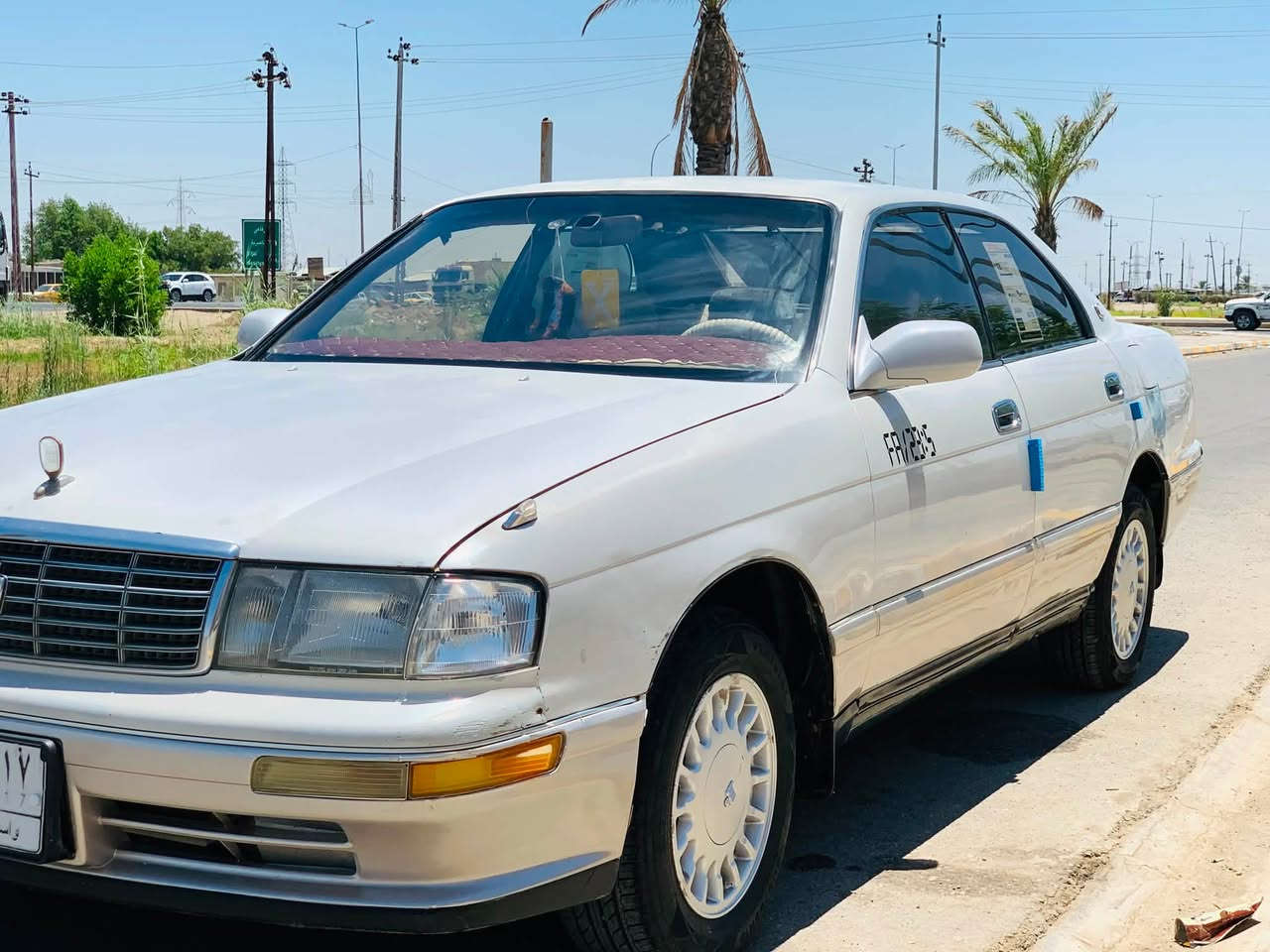 تيوتا كراون 1994رقم واسط تحويل مباشر
كفاله عامه ماعدا الحجل مصبوغ 
ابيض لؤلؤي محجل سياره نضيفه وجديده تبريد جاهز

محرك بطه 2500 

تخم تاير 
تبريد ويه السويج ثلج ❄️ 

حداده وباتري 

كهربائيات كلها شغاله وعلى وضع الشركه 

فول رزانه لان جعمقه بلادي 

الجنطه على فرشها البلاد

كاعيه جلد 

غرفتها بلاد جديده

عنوان والسط الكوت 

السعر 57وبي مجال ماتشتري لا تعلق السوك بي اشكال

***********
