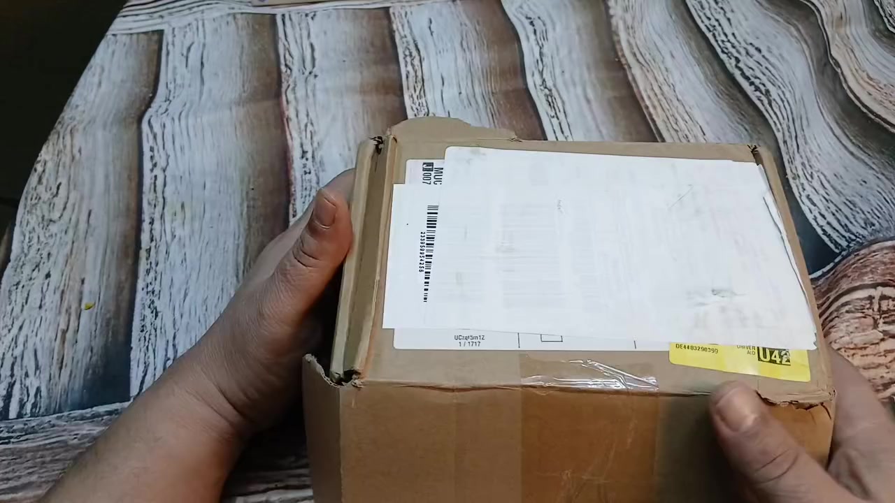 هذه الأداة هي مجموعة مطحنة الزوايا الهوائية الصغيرة (Anesty Mini Air Angle Die Grinder Kit)، وتستخدم لأعمال التجليخ والصقل في الأماكن الضيقة.
النوع: مطحنة هوائية تعمل بضغط الهواء.

الاستخدام: مثالية لإزالة الصدأ، التجليخ، والصقل على الأسطح الصغيرة أو المنحنية.

المميزات: جسم مدمج، خفيفة الوزن، واهتزاز منخفض.

الصيانة: تتطلب وضع الزيت عليها يومياً لضمان الأداء السليم (OIL DAILY).

اول تم ٢٠ وتوصيل حسب محافظه 

@الجميع إشارة إلى الأصدقاء 󱢏 @إشارة


**إذا كنت صاحب هذا الإعلان وتريد حذفه لأي سبب، رجاءا أرسل رسالة إلى الدعم الفني**