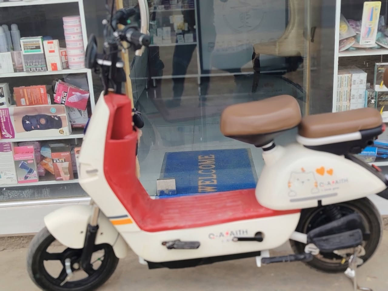 دراجة شحن 4سرع ونظام سرقة
بطاريات أخو الجديد السعر ٢٤٠ وبيها مجال


**إذا كنت صاحب هذا الإعلان وتريد حذفه لأي سبب، رجاءا أرسل رسالة إلى الدعم الفني**