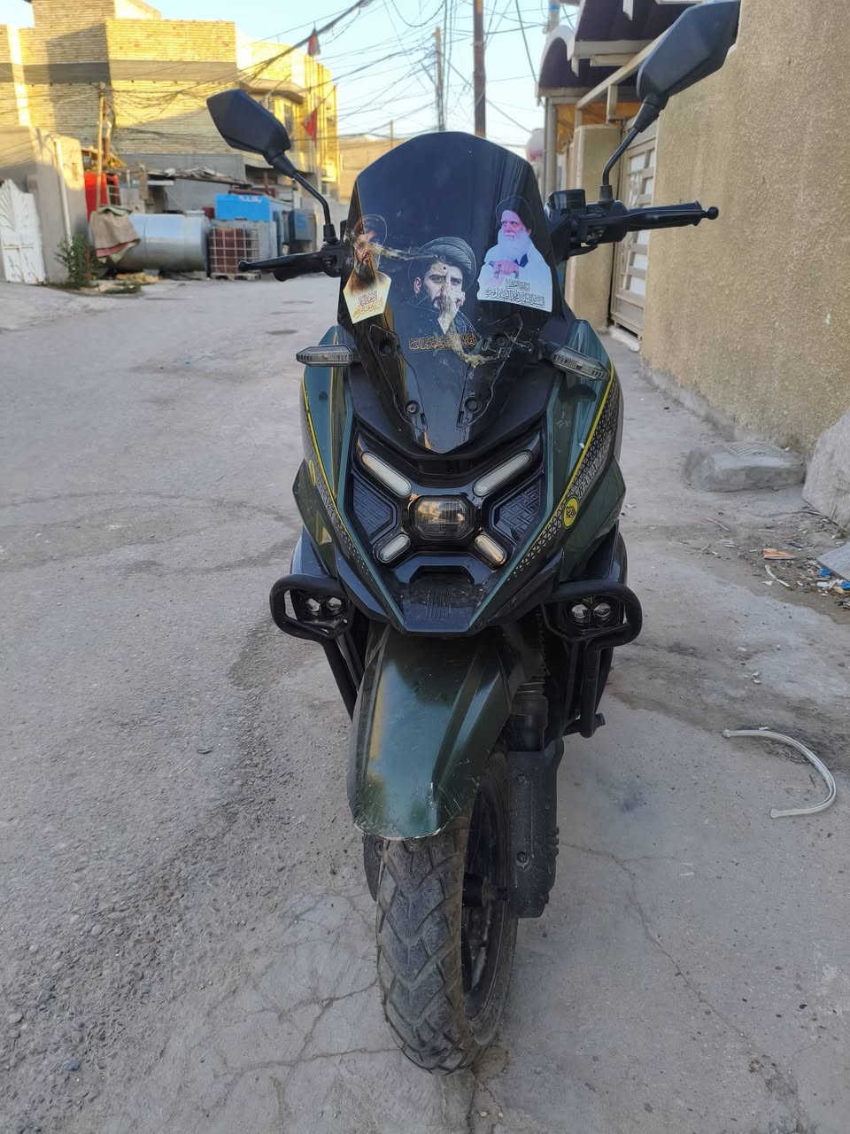 السلام عليكم دراجه اباتشي للبيع صارلهة سنه عندي بطاريات ليثيوم 50 امبير
ماطور 2500 سرعه 90 حقيقي دراجه تخبل خير من الله لماكان بغداد محموديه السعر مليون  ونص دراجه كلش نضيفه 
***********
