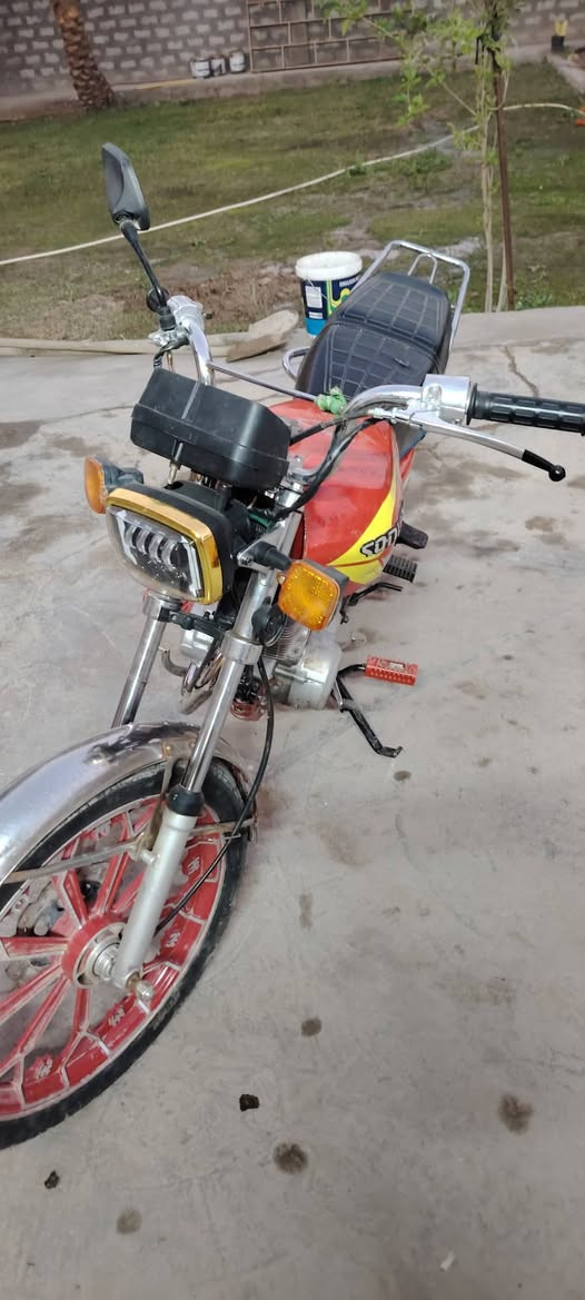 دراجة للبيع ٢٠٢١ بدون أوراق
عنوان بغداد تقاطع النهروان
السعر 375 أو بيهة مجال للطيبين
نوع تايكر
متواجد خاص


**إذا كنت صاحب هذا الإعلان وتريد حذفه لأي سبب، رجاءا أرسل رسالة إلى الدعم الفني**