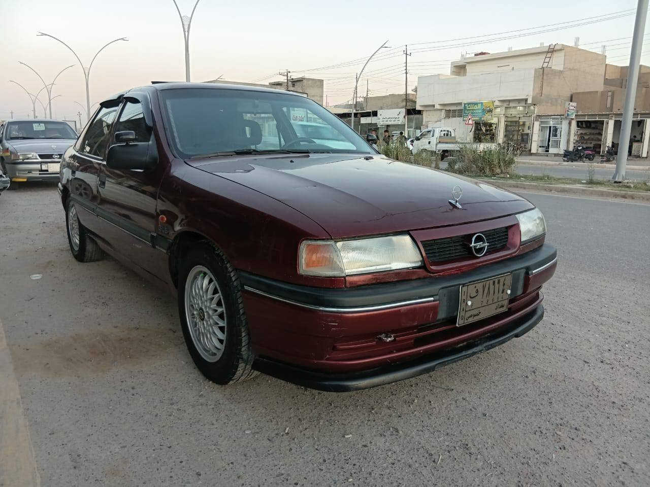 فكترا 92 محدثه 95 محرك 18 وكير  مكفولات وتخم تاير 15  جدد صدر امامي خلفي جديد كهربائيات گيجات كل شغال بيها صبغ جاملغات خلفيه ودوسات للجماليه سلايت كهرباء  ... رقم بغداد حائز ثالث شرط الوكاله الشرعي يمي  ب 28 ورقه وبيها مجال مكانها سامراء ***********
