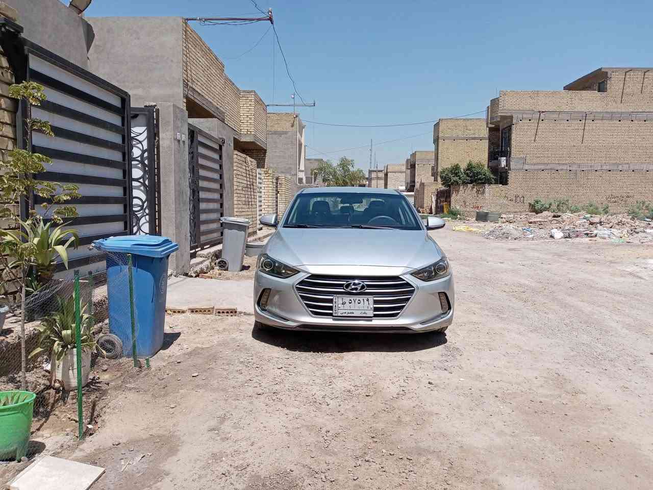 اخوان النترا 2018 بغداد نص فول  مكينه 2000 دوش حادثها بأمريكا فقط الدعاميه الخلفيه كير مكينه خير من الله تبريدها ثلج اني انصي حتى بتموز واب ثلج تبريدها السياره صدر جديد تاير جديد وكلشي موضح بالفديو البالمنشور جوينات جدد راديتر جديد كلش مداريها السياره ماشدلها غرض اذا مو موبز الأصلي سياره مانقصها اي شي
السعر 128 بيها مجال بسيط
مكاني كفائات السيديه الثانيه الألف المفروز قرب تقاطع الدرويش بأسمي السياره
***********  هذا رقمي خط او وتساب
