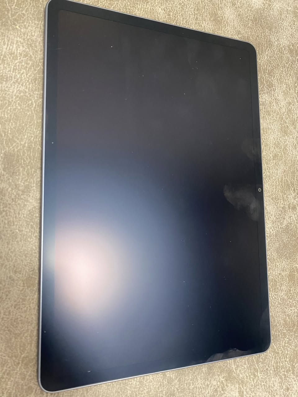 📢 للبيع: تابلت Huawei MatePad 11.5 (بحالة ممتازة) ✨
جهاز Huawei MatePad 11.5 الغني عن التعريف

 الحالة: مستخدم قليل جدا النظافة 100%
الذاكرة 256
البطارية 100%
الشاشة ملمس ورقي لاتعكس الاضائة 

 الملحقات 
الشاحن الأصلي / العلبة / الكيبورد الأصلي / حافظة جلد اصلية مال شركة 

السعر 425 الف


**إذا كنت صاحب هذا الإعلان وتريد حذفه لأي سبب، رجاءا أرسل رسالة إلى الدعم الفني**