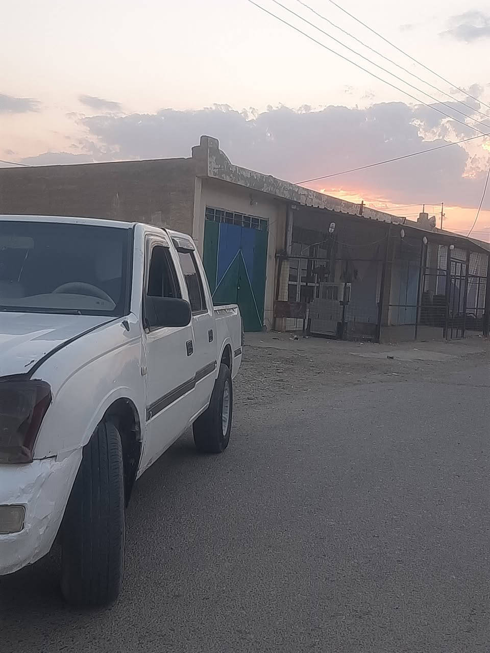 گنو للبيع محرك بل صندوگ كير كهربائيات سياره مال جناي ما تصرف عليهى الف السياره حبل السعر 22وبيهى مجال بسيط العنون العلم قريت دليم رقم الهاتف ***********
