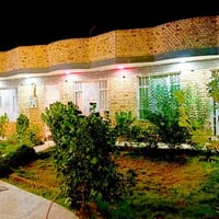 بيت للبيع منطقة السيديه مقابيل الشقق مساحه 315 التفاصيل 07763548706