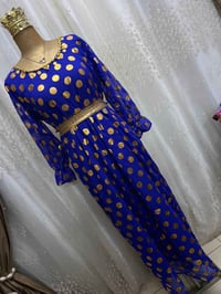 فساتين • بشت • توصيل مجاني بسمايه