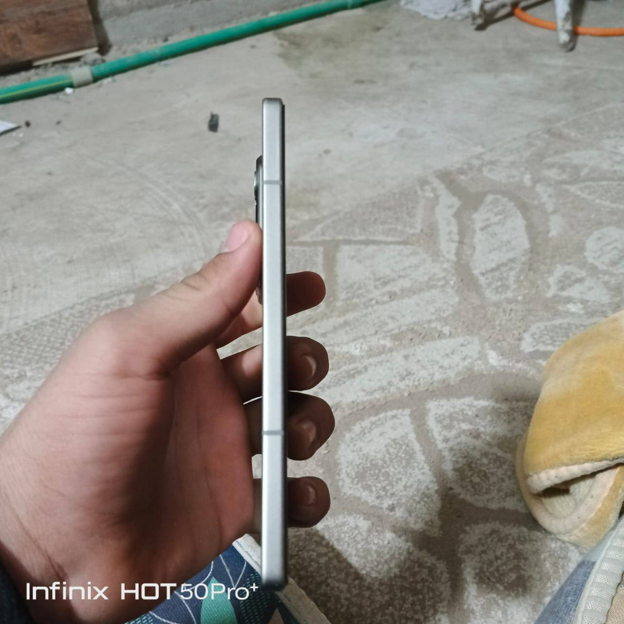 السلام عليكم جهاز للبيع انفنكس نوت 50 برو ذاكره 256 استعمال شهرين مع ملحقاته الاصليه مع الشاحنه الاصليه مع الكيبل الاصلي مع الشاحن الفوريه جديد لوك بالباكيت السعر 275 التوصل ***********
