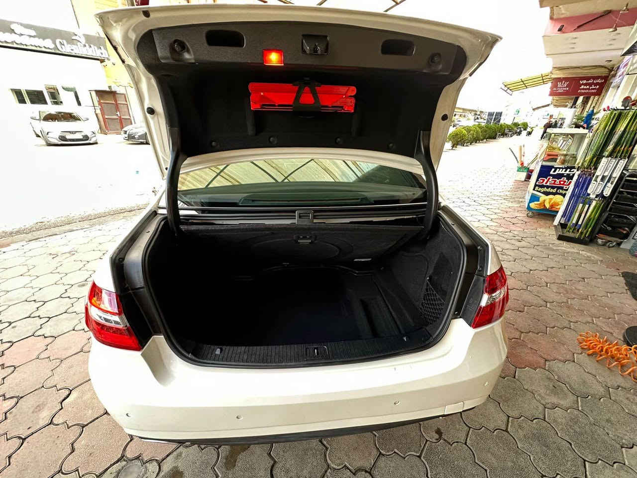 E200 2013 AMG مرسيدس
بلادصفر اربيل على ايد وحدة من الشركة ماشية ١٧٣ الف كم مكفولة من والى دبل بانوراما
كشنات جلد بيجي ويل تو سايز بلاد وتخم تاير جديد مكينه بلاد
ممفوتحه صفر مسجكامرا
حساسات امامي خلفي لايت
متحرك ويه الستيرن بلاجكتور
السعر ١٩٥ ورقه وبيهه مجال أربيل, العراق


**إذا كنت صاحب هذا الإعلان وتريد حذفه لأي سبب، رجاءا أرسل رسالة إلى الدعم الفني**