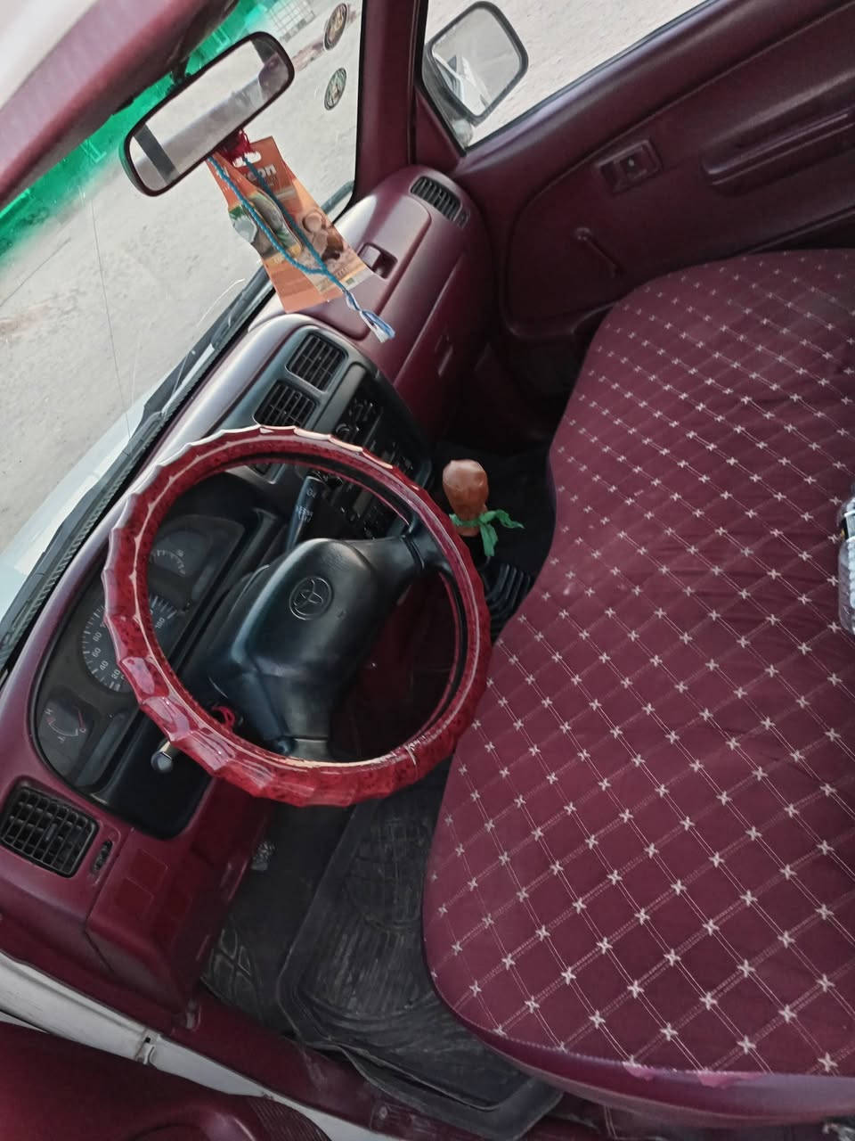 للبيع تويوتا ٢٠٠١ مكفوله كفاله عامه رقم كربلاء انكليزي بسمي المكان البصره الزبير الاتصال على الرقم ***********
