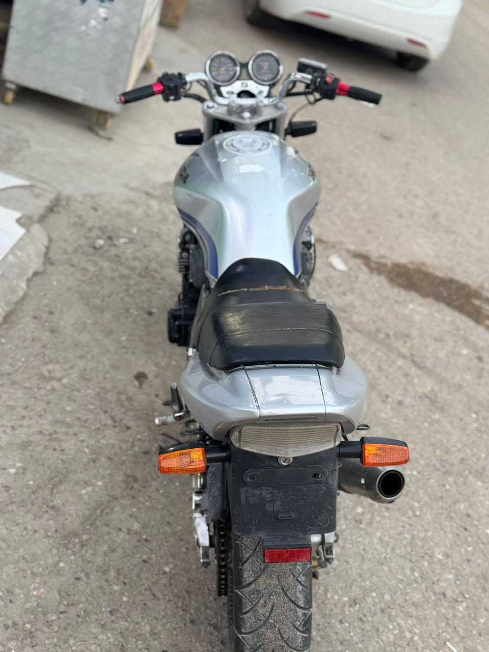 سلام عليكم
للبيع سيبي فور 400cc هايبر 16 ولف فول مكفولة من كلشي كير مكينة ضفيرة دهن جديد تايرات جدد لايت عالي ناصي اشاير دشبول كلة شغال 
مكاني ديالى جديدة الشط 
*********** شراي اتصل
