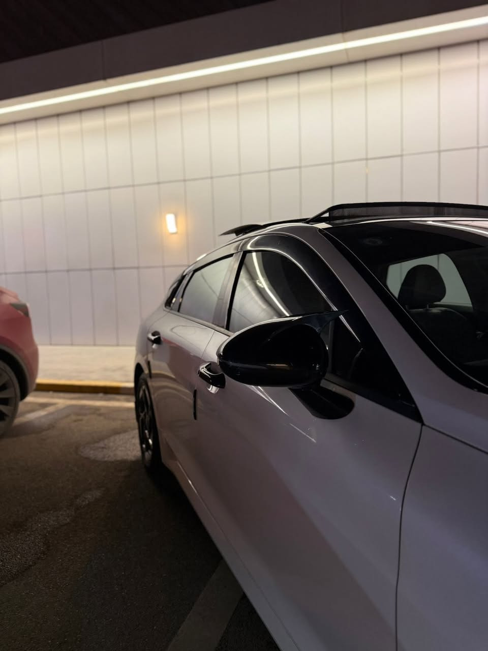 سلام عليكم K5 خليجي موديل 2024 كفاله عامه فول مواصفات السعر ٢٢٥ وبيه مجال *********** /***********
