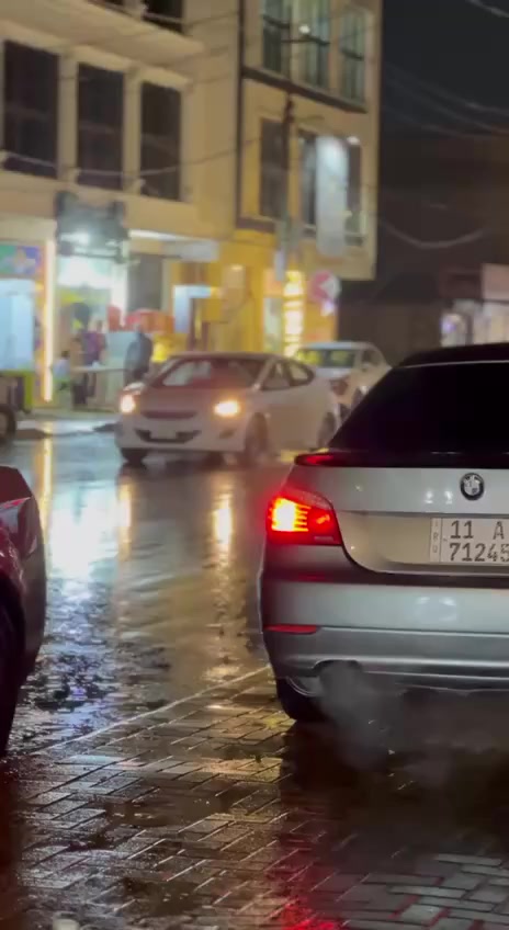 من رخصه مدير لكروب 
سلام عليكم حبايب 
BMW e60 N52 b30 
موديل 2008 
فول موصفات للأخير 
كير كوبرا 
دعاميات M5 
دركه M5 
كشنات M5
ويل M5 
صبغ احزام الجماليه 
سستم صوت لوجك سفن 
صدر امامي خلفي جديد 
كير مكينه مكفولات 
سياره كلش حلوه وناصبه 
سعر 120$ بيها مجال 
مكاني كربلاء
***********
