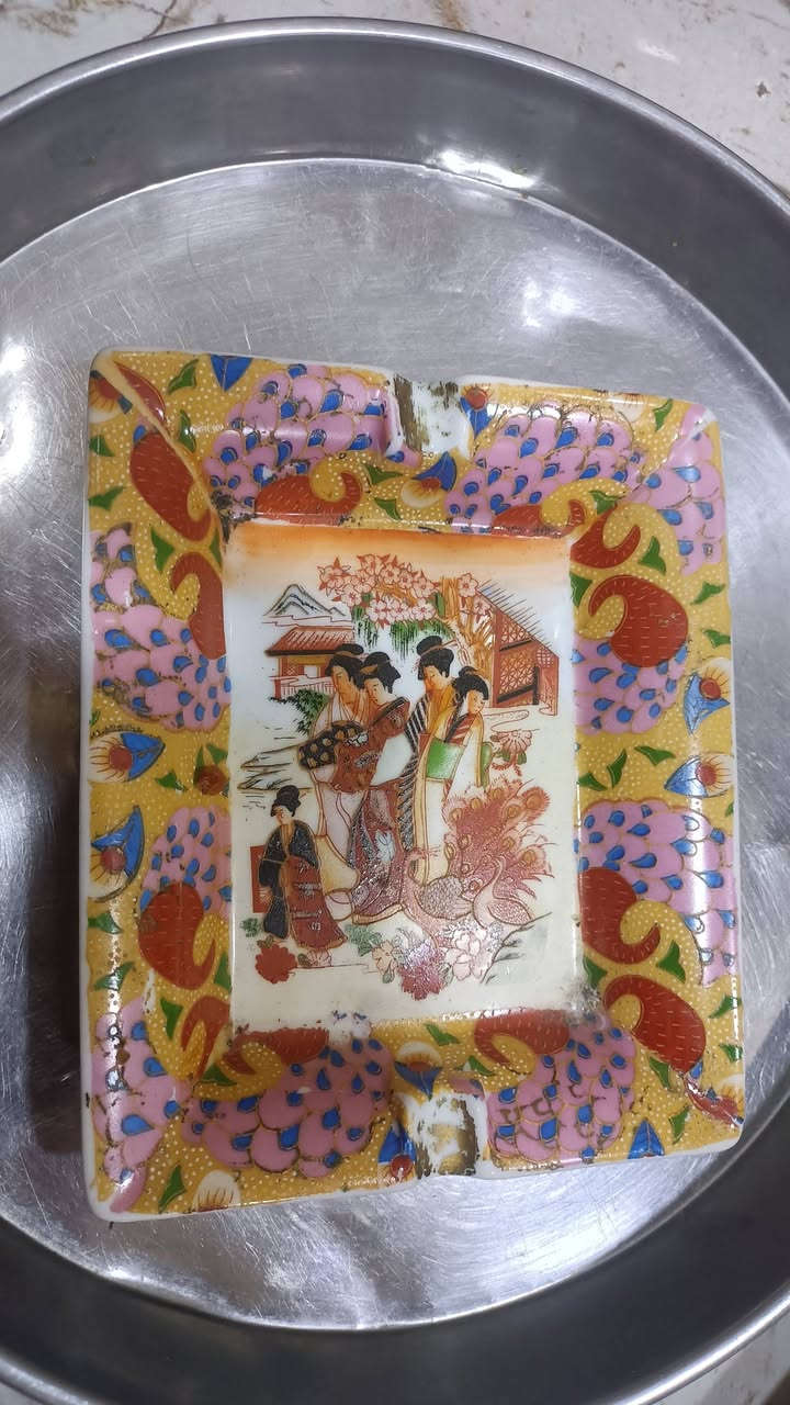 بلول للبيع التفاصيل والسعر 
تحت الصور


**إذا كنت صاحب هذا الإعلان وتريد حذفه لأي سبب، رجاءا أرسل رسالة إلى الدعم الفني**