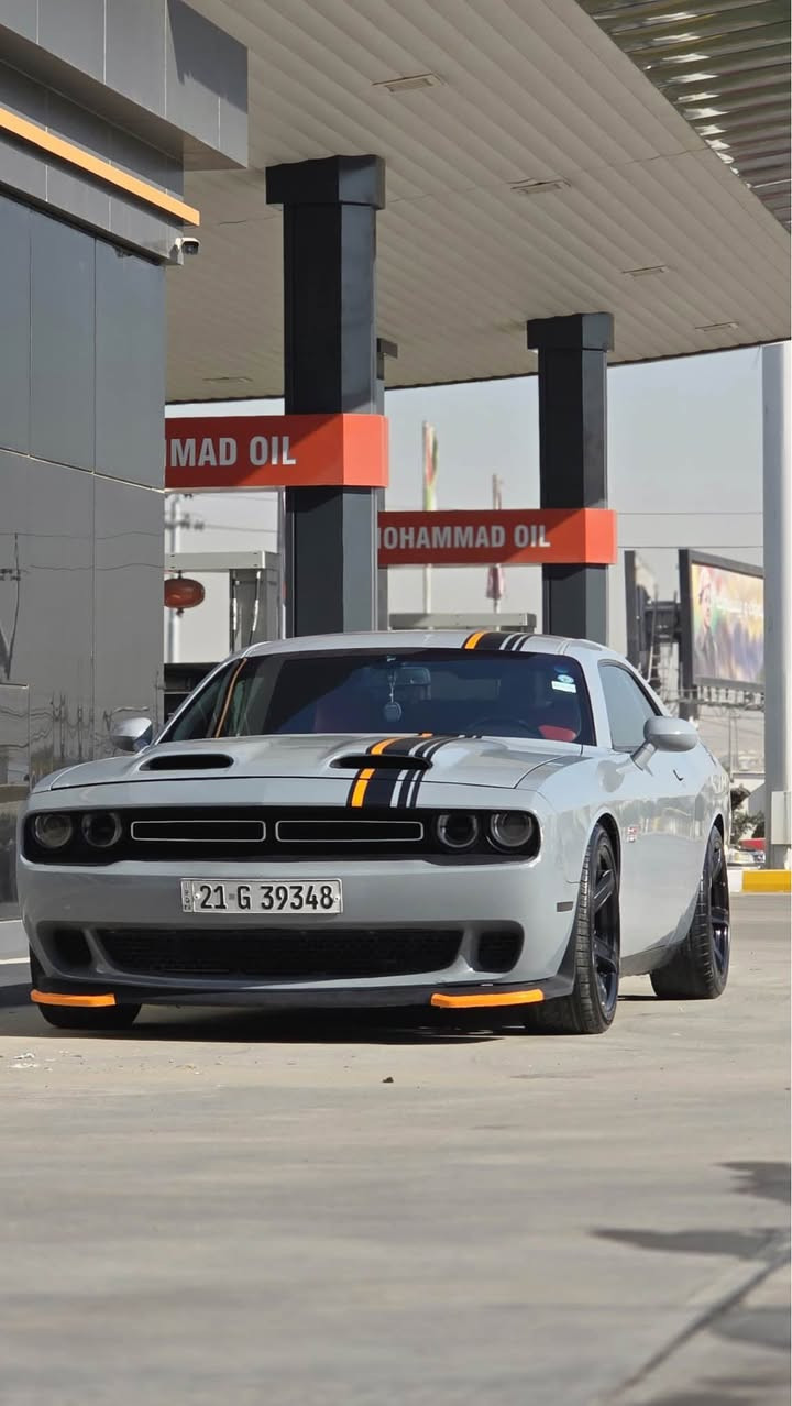 Dodge challnger 2020 sxt 
سێ پارجەو نیوی سبوخە لەگەر سێ قۆپی بجوک بە pdr جاک کراوە 
سەیارەکە ناوی کرایتە سۆر 
کوشین هیتەرە سوکان هیتەر
شاشە گەورە ٧٠ مایل رۆشتیە 
شوتەت سپۆڕتی لەسەرە ماشااللە سەیارەکە زۆر جایزە 
ملیۆنەکیش خرامەی لەسەرە دوای مەعمەلە وەردەگرییەوە 
فەحسو هەزە و رەقەمیشی نوێیە سعری 175
***********
***********
واتسئەپ ڤایبەریشی لەسەرە 🥰 سەیارەکە لەهەولێرە أربيل, العراق

