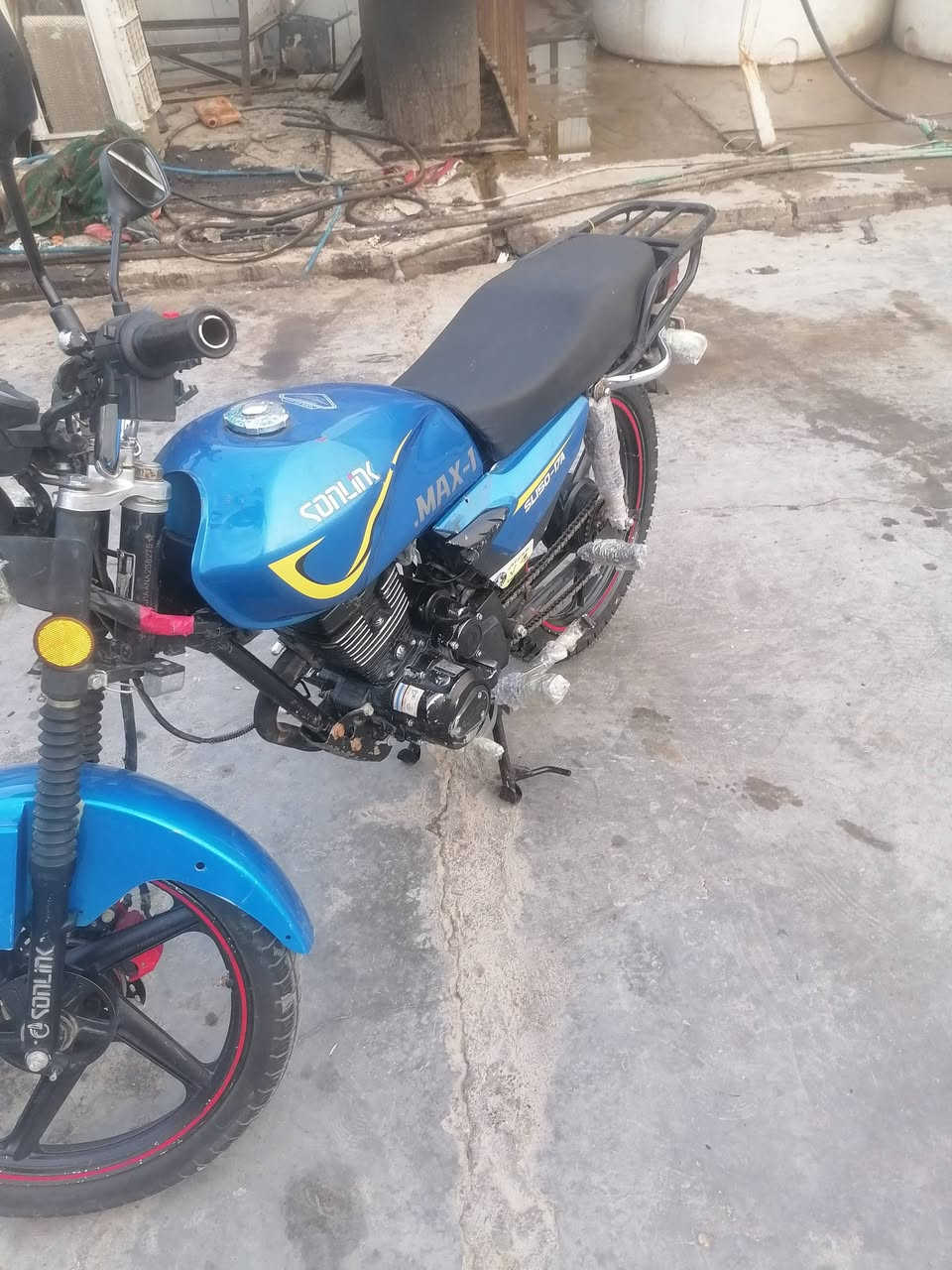 السلام عليكم شباب دراجه سونيك موديل 24 اوراقها كامله دراجه مقفوله لا تبخير لا تنقيص لا مجفته لا نضوح دراجه جديده كلش كله نقص ما بيها سعر 650 عنواني بسمايه راح اخلي رقمي والشراي يتصل ***********
