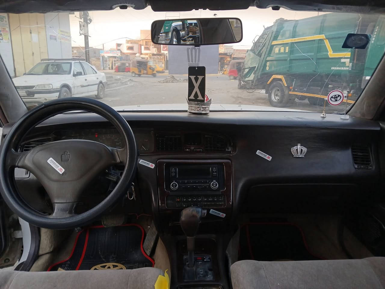 السلام عليكم  ..بطه منفصل ٩٤  رقم بغداد دولي سياره حلوه ونضيفه صدر جديد تخم تاير تقفيل ريموت كهربائيات كله شغاله مكفوله من الكَصه  مداور ثاني يوم  
مكان السياره بغداد  السعر ٥٩ 
رقم ***********
