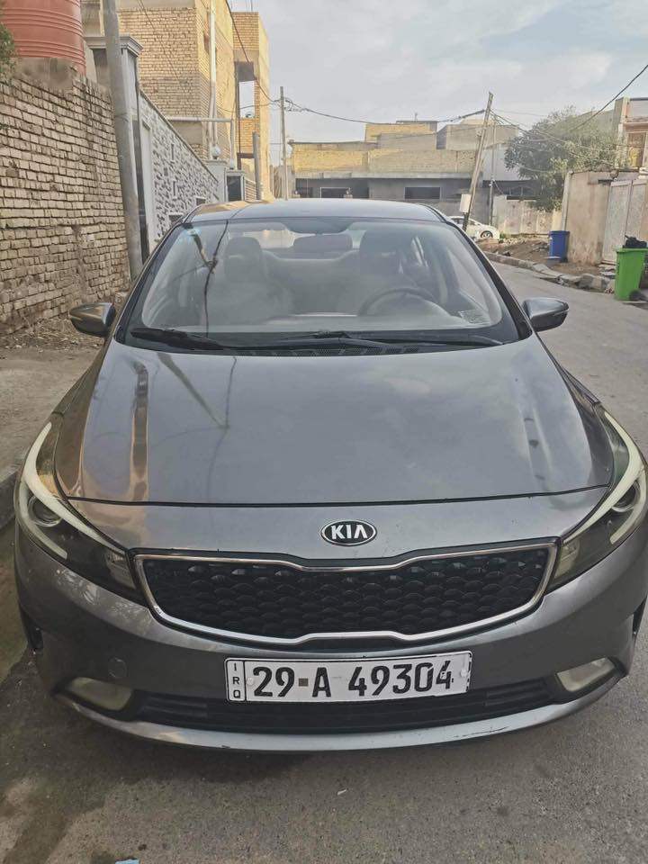 للبيع كيا سيراتو موديل 2017 خليجي محرك 1600
السيارة رقم واسط  تحويل مباشر 
السيارة مكفوله من گير ومحرك وحداديه جديده
والسونار مرفق بالمنشور 
السياره موجوده بلكوت
السعر110 وبيها مجال الاتصال على الرقم ***********
