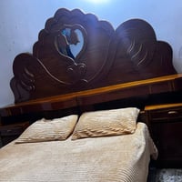 غرفة نوم صاج ثكيل تسكام نظيفة جدا نظافتهه تقريبا 90‎%‎ او اكثر الكنتور...