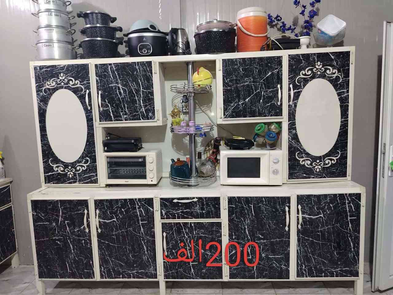 غراض لبيع لغرض السفر اتصال واتساب *********** حله شارع ٨٠ النجف
