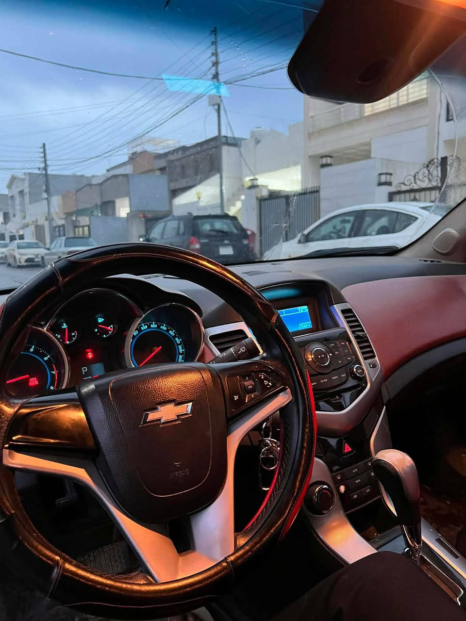 ٨٠ 
شۆفرلێت کروز ٢٠١٠ 
مەکینە ١٦ مەکینە  ئۆپترا
١ پارچای هەیە
فوول مواسەفاتە
سوکان ڤۆلیۆم
سەقف سلاید
ناو قیسی 
ویل کرۆم
مەجالەکی برایانەشی تێدایە
ژ.م*********** أربيل, العراق
