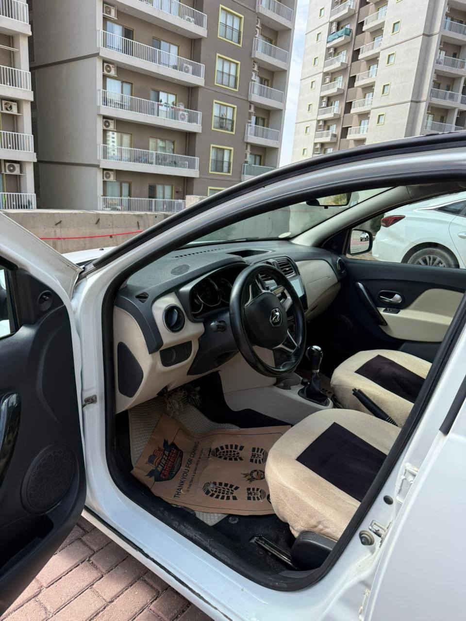 Reno sybol 2020
بێ بۆیاخ 
١٠٠ هەزار کیلۆمەتر ڕۆشتووە گێڕ و مەکینەی نەکراوەتەوە بە شەرت زۆر جوانە سەیارەکە 
سەنەوی بەسەر چووە
٩٤ گەڵ او کەمێک مەجال السليمانية, العراق


**إذا كنت صاحب هذا الإعلان وتريد حذفه لأي سبب، رجاءا أرسل رسالة إلى الدعم الفني**