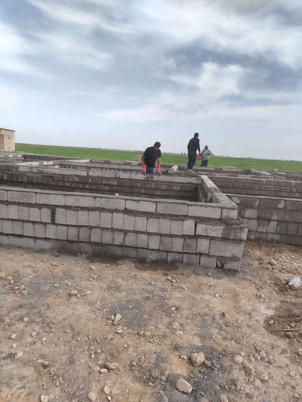 السلام عليكم ورحمة يوجد كادر بناء متفرق حالياً ***********
