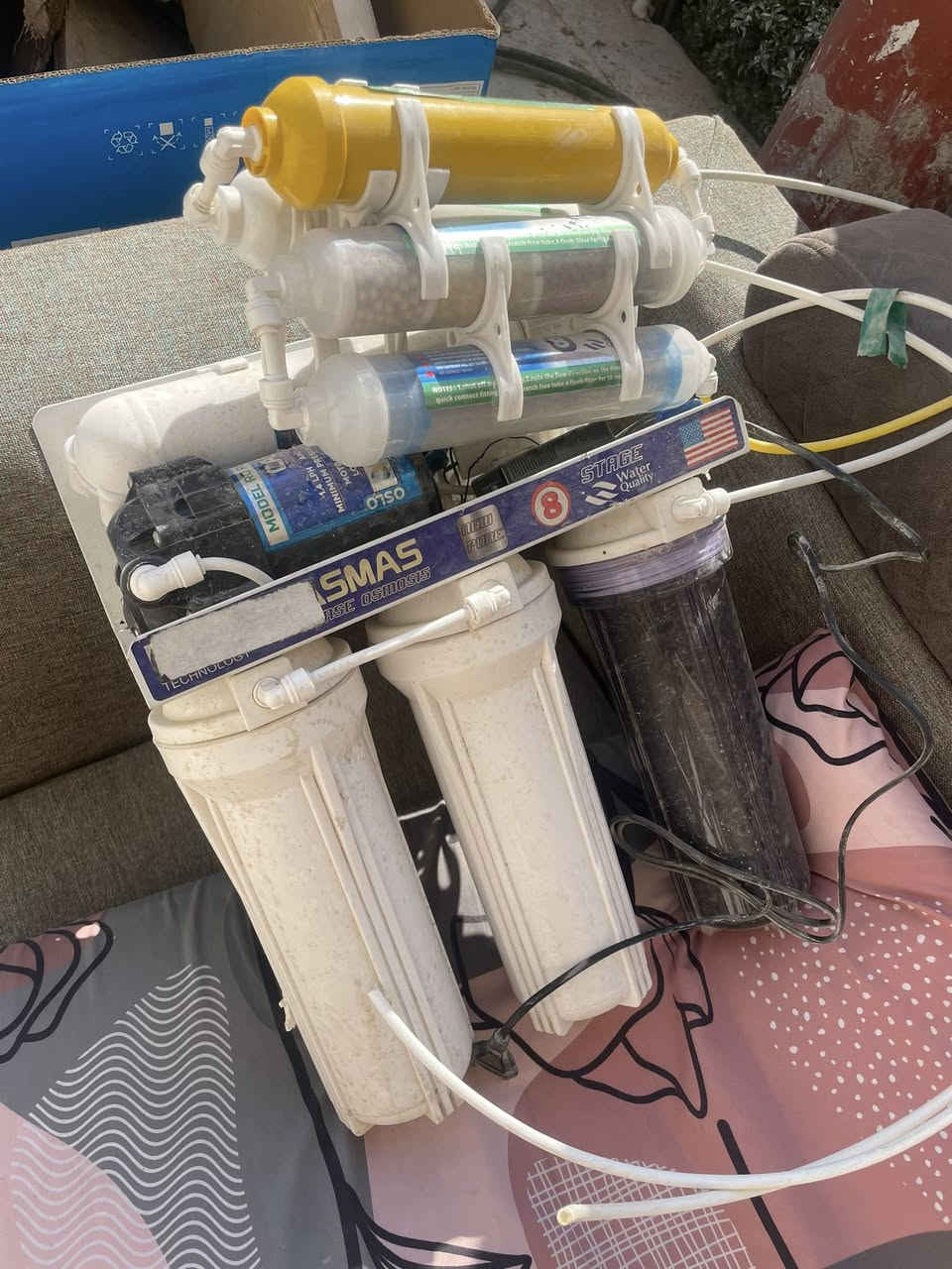 فلتر ماء للبيع شغال 
فقط فلاتر يحتاج تبديل 
السعر 50 الف
العنوان / بغداد الدوره
***********
