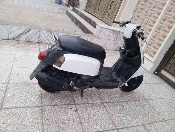 ماكس بوليسي سرعة 120 مكينه بلادية شلعه ومعدل كابريتر اصلي. كفرات اصلية سلف وهندر السعر 475 وبيه مجال للشراي للاتصال***********
