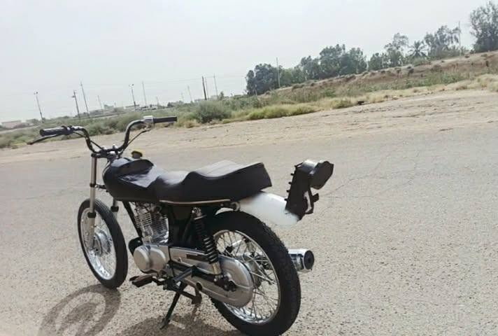سلام عليكم شباب
دراجه نامه شلامجه للبيع خير من الله شلعه تشك الكاع مستعجل عله بيعتهه
السعر 700 وبيهه مجال  
مكاني بغداد بسمايه 
رقمي ***********
