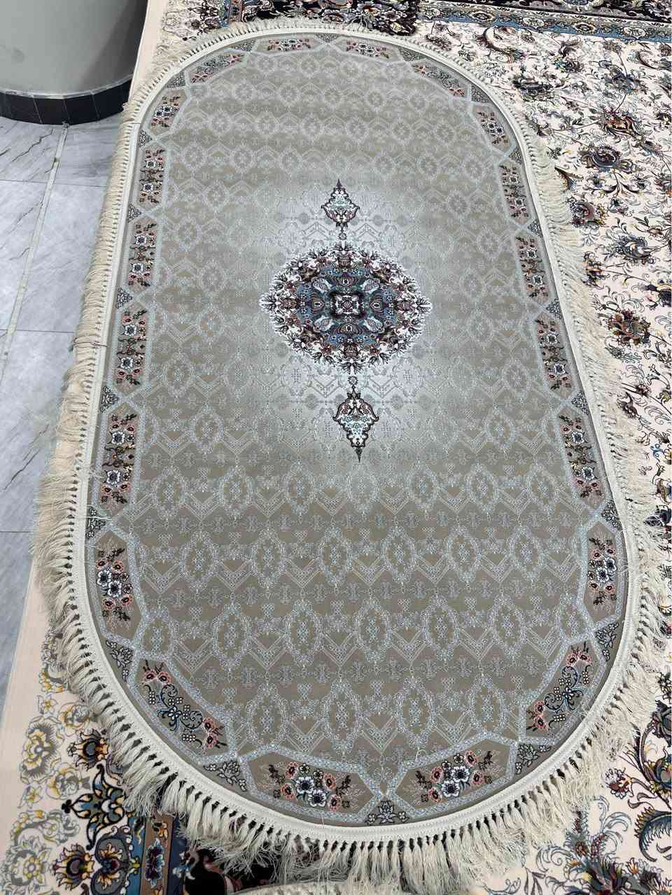 سجاد بيضوي سعر ٩٠ الف رقم *********** النجف, العراق
