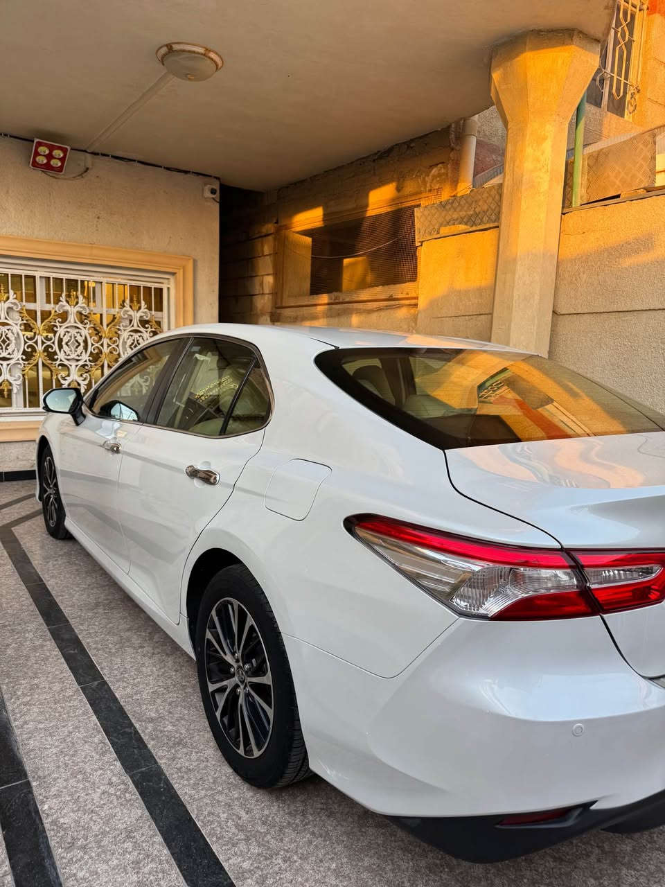 تويوتا كامري 2020 وارد خليجي بانزين فقط  لون ابيض صدفي اربعة سلندر كفالة عامة عدا بارد مقدار اقل شبر بالداير مال جاملغ الخلفي رقم اربيل سنوية لل 2027 مكان السيارة البصرة السعر  (  210 $ ) وبيهة مجال للاستفسار الاتصال على الرقم *********** البصرة, العراق
