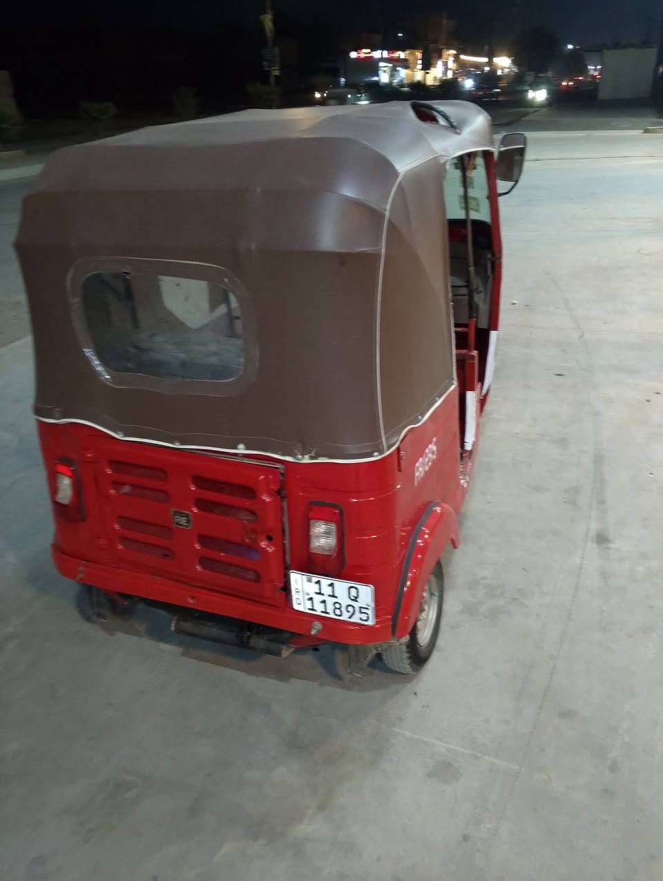 تكتك موديل اثمنطعش داخله ب19 رقم وسنويه تحويل مباشر المكان حسينيه راشديه السعر 4.700 الشراي يتصل ///***********
