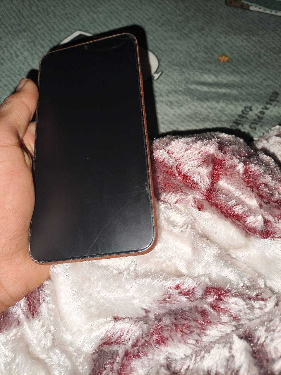 S22+
غني عن التعريف جهاز كله شغال فقط فطور على كلاسه فقط 
شاشه مابيهه شي لمس كله شغال ببجي 90فريم سلاسه فول 
نت ✅اتصال ✅فرمت ✅حدث ✅كلشي شغال 
مراوس او بيع مكاني بغداد


**إذا كنت صاحب هذا الإعلان وتريد حذفه لأي سبب، رجاءا أرسل رسالة إلى الدعم الفني**