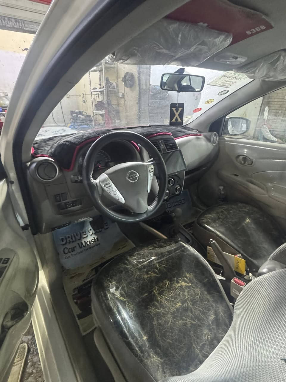 سني 2025 ماشيه 10 لاف بيه باب مفتوح وصندوك بدو ضرر وصبغ خلل مصنعي  مدوشمه وجاهزه  باسم عربي تحويل مباشر 
السعر 122 وبيه مجال مكان بلديات


**إذا كنت صاحب هذا الإعلان وتريد حذفه لأي سبب، رجاءا أرسل رسالة إلى الدعم الفني**