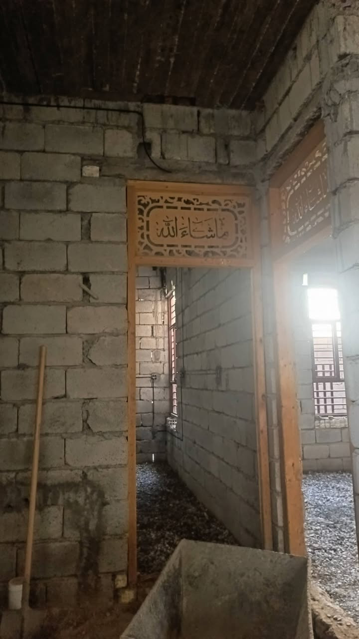 اسلام عليكم هيكل للبيع مساحه 160المدائن بني روما خلف جامع الفرقان ركن على ثلاث شوارع ماء مجاري كهرباء تبليط الاستفسار تصال ***********
