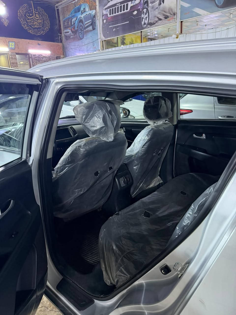 سلام عليكم
من رخص لأدمن
سياره سبورتج موديل١٥
السياره حلوه 
حادث أمريكي جاملغ خلفي وباب
ماشيه ١٧٠كم
بيها مكينه مجفته تجفيت ممتاز
السياره حلوه ونصيه حلوه ومابيها نواقص
السعر١٢٠وبيها مجال 
باقي الاستفسار الانتصال على رقم واتساب***********
