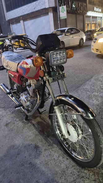 سلام عليكم دراجه ايراني البيع 2016طالعه بل 21 دراجه كفاله عامه تلفيس مافيلس دراجه شوفت عينك نضيفه بعدهه بريحت شركه جانت مخزونه وكيلهه سيد خلدون السعر 1500وبيهه مجال لطيبين ***********
