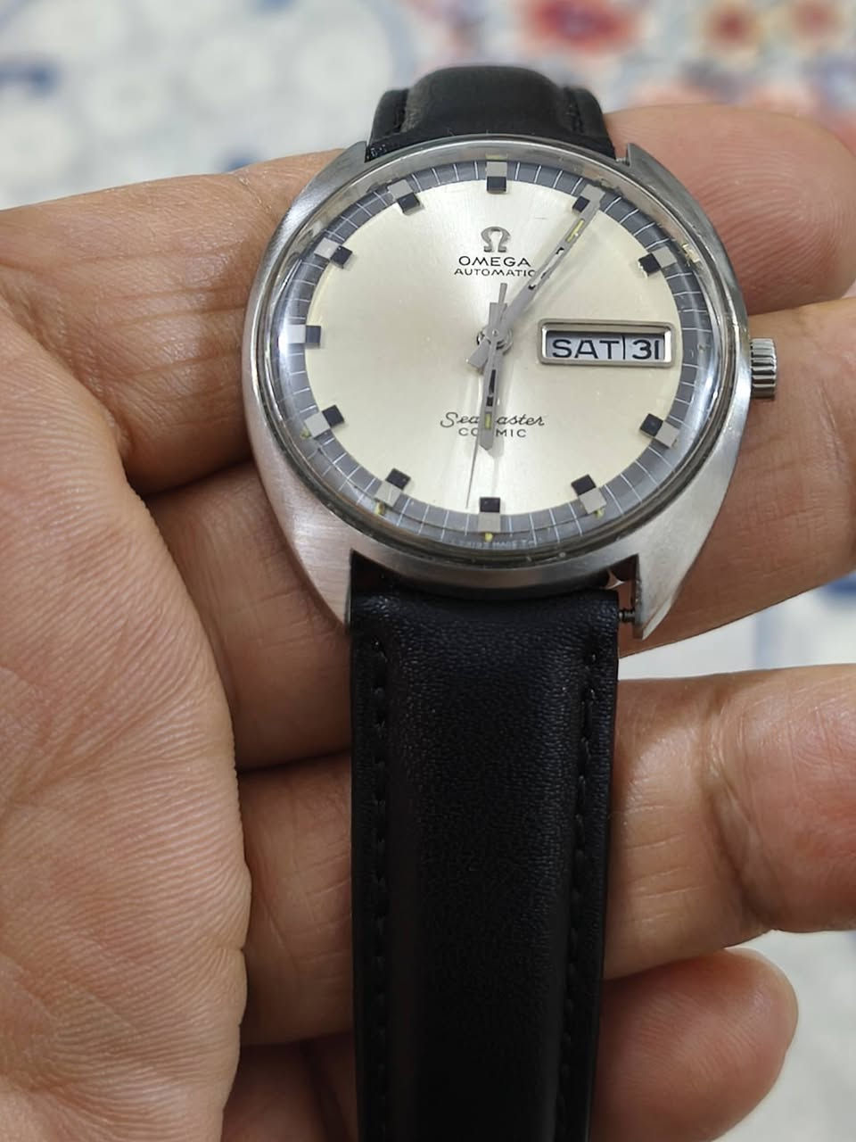 السلام عليكم..
اوميكا سيماستر كوزمك اوتماتيك ماكنه فراشه سويسري اصلي
نظافة الساعه ممتازه جدا
القطر ٣٦ بدون الزمبلك
السير والبوك اوميكا ولكن ليس الاصلي
الساعه بدون علبه ومرفقات ساعه فقط مع علبه حافظه
الوقت مضبوط جدا جدا
السعر ٦٢٠ دولار


**إذا كنت صاحب هذا الإعلان وتريد حذفه لأي سبب، رجاءا أرسل رسالة إلى الدعم الفني**