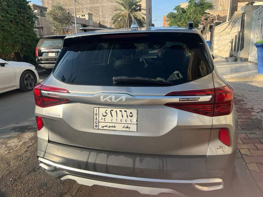 سليتوز  امريكي موديل 23
 بصمه 
ماشيه 24 لف 
تبديل بنيد فقط 
محرك 2000 دوش 
تبريد 2 قطعه


**إذا كنت صاحب هذا الإعلان وتريد حذفه لأي سبب، رجاءا أرسل رسالة إلى الدعم الفني**