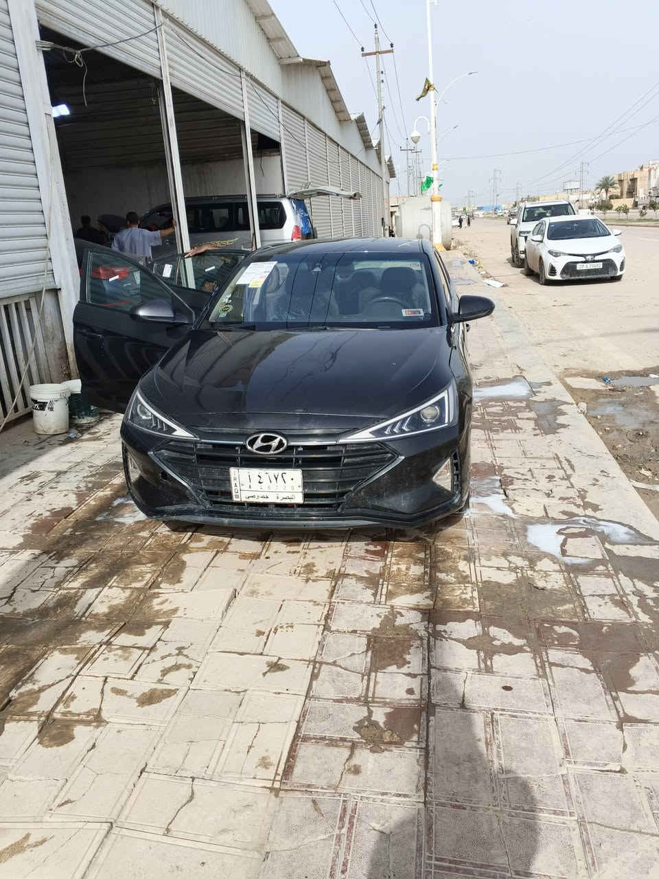 سلام عليكم نترا موديل 20 للون رصاص رمادي ماشية 60 سيارة جديدة بجم كبس حادث جاملغ  وبنيد بدون دواخل سيارة معوقين بعد سنة وتصير حرة شرط وكالة عامة ام صورة الاستفسار ***********
