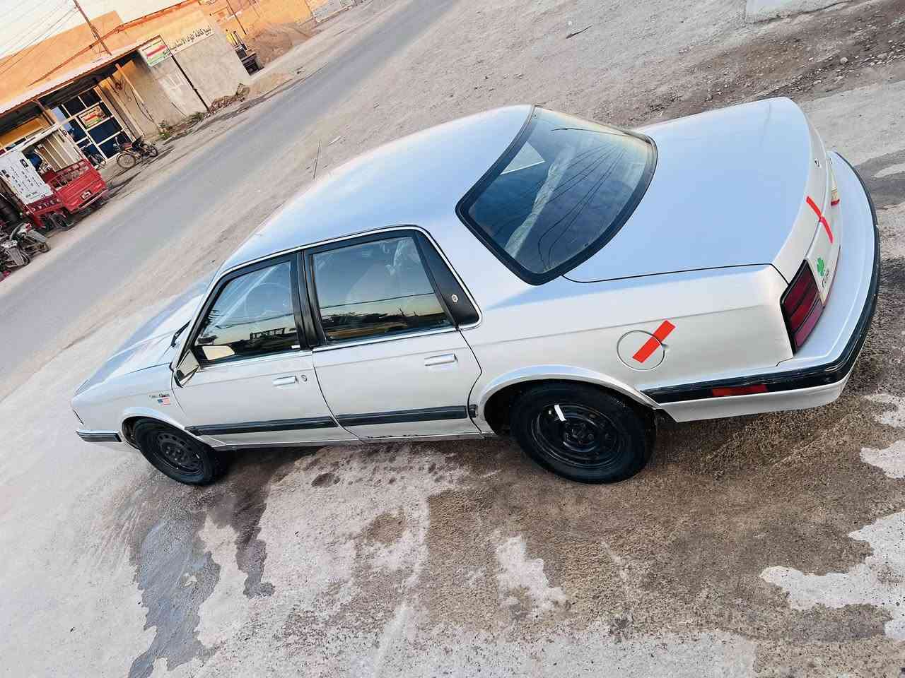 اولدز موديل 1989
معمرة سيارة مثل ما تشوف كدامك 
بيها تبخير بالمكينه 
سيارة حلوة 
السعر. 33 مستعجل على البيع 
رقم نجف تحويل 
سنوية منتهية ب2019
***********
